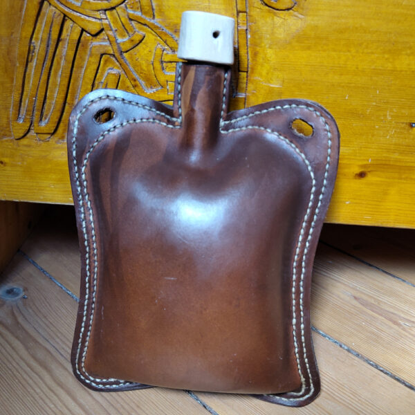 Lederflasche I